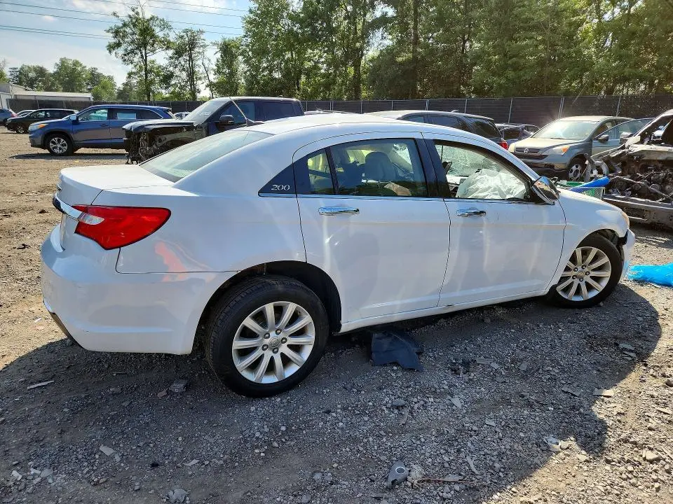 2014 CHRYSLER 200 LIMITED  