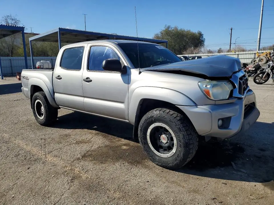 2015 TOYOTA TACOMA   