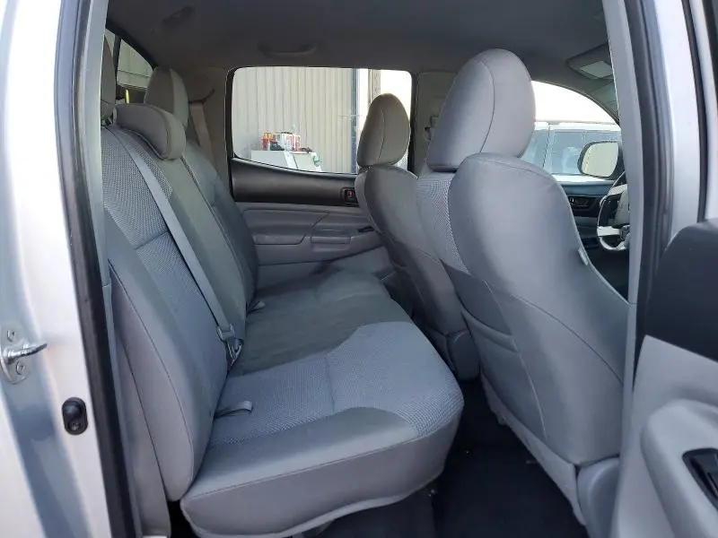 2012 TOYOTA TACOMA V6  