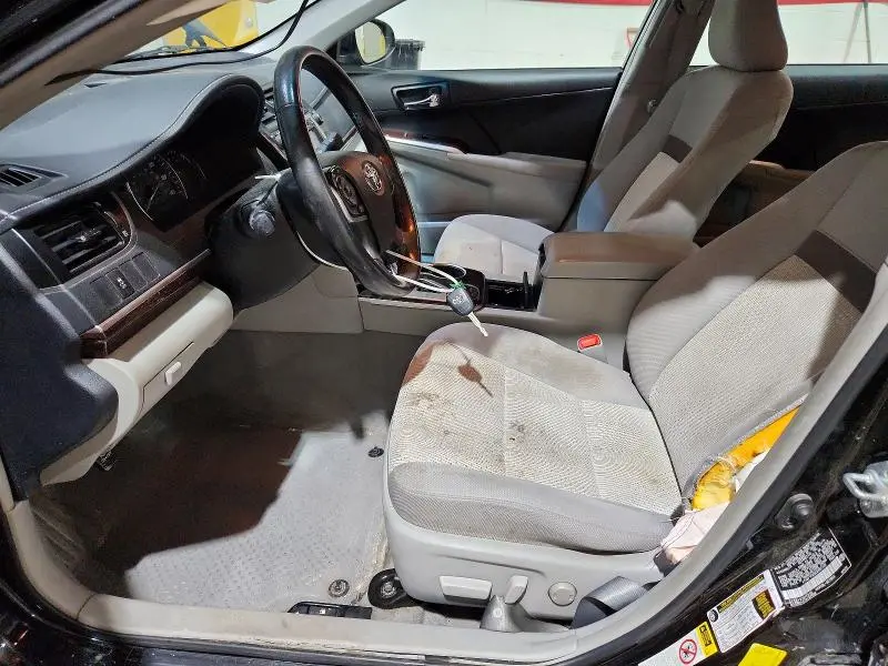 2014 TOYOTA CAMRY XLE  