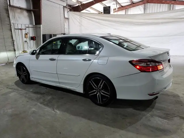 2017 HONDA ACCORD TOURING  