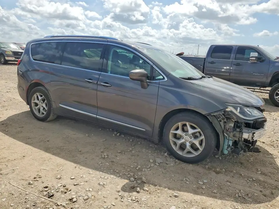 2017 CHRYSLER PACIFICA TOURING L PLUS  