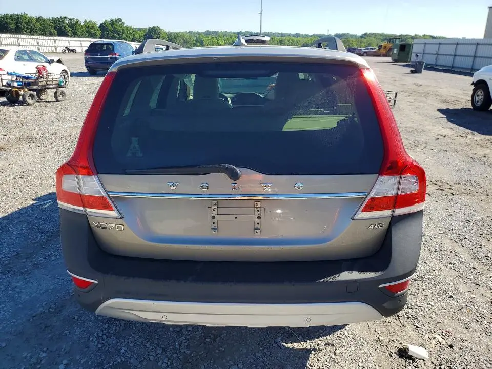 2014 VOLVO XC70 3.2  