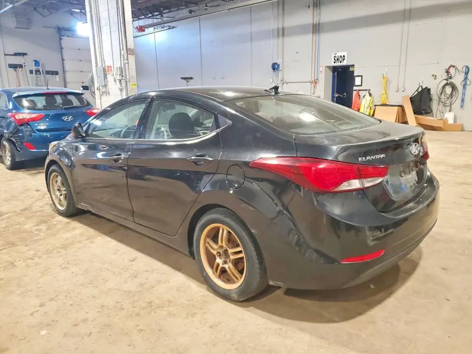 2015 HYUNDAI ELANTRA SE  