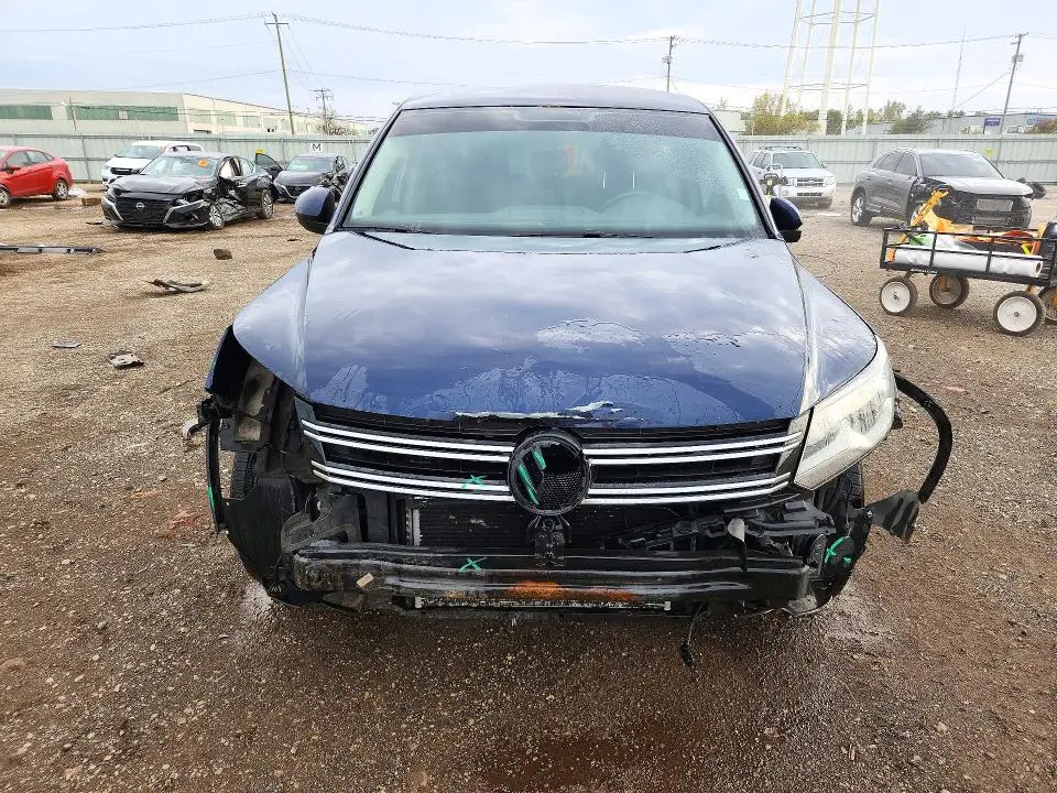 2014 VOLKSWAGEN TIGUAN S  