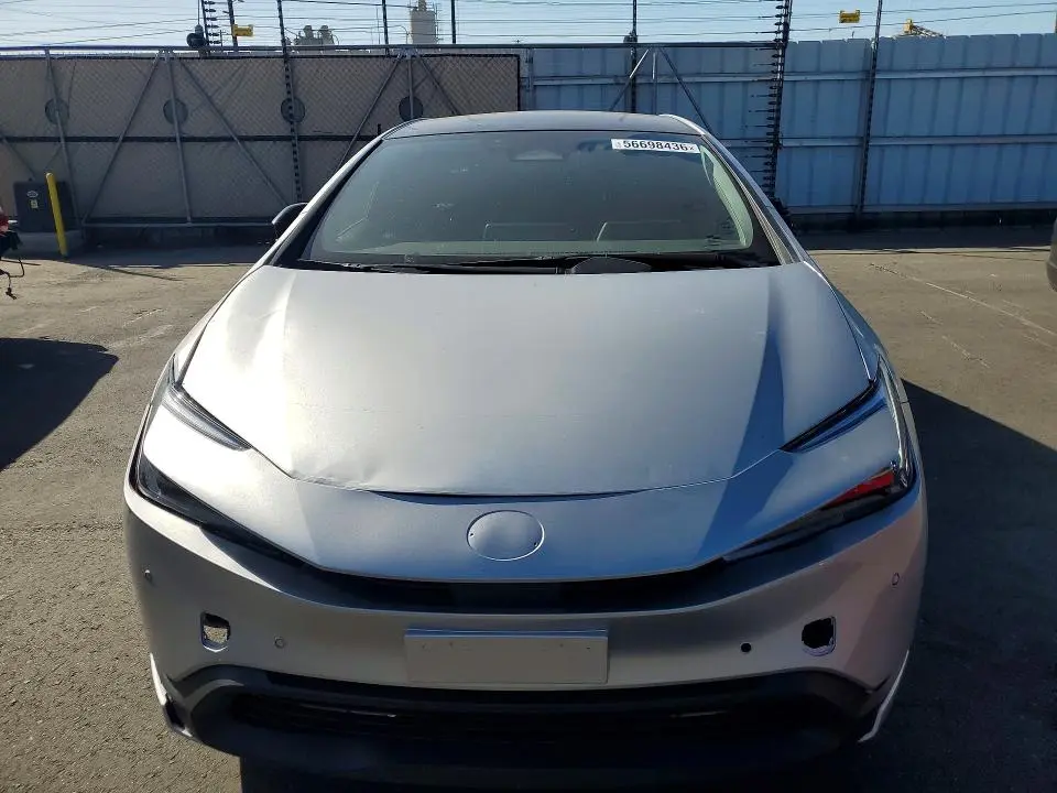 2023 TOYOTA PRIUS XLE  