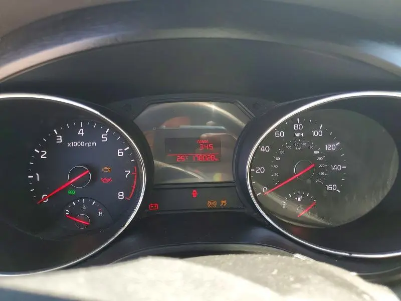 2016 KIA SEDONA LX  