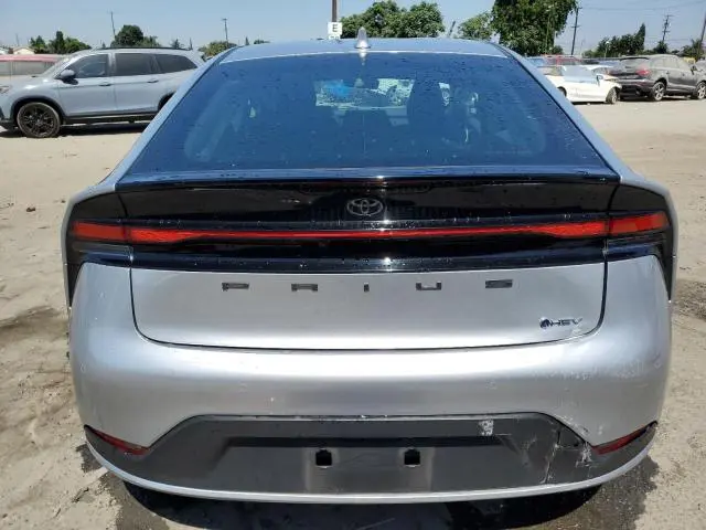 2024 TOYOTA PRIUS LE  