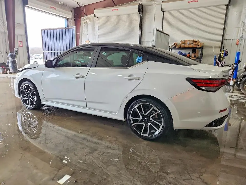 2025 NISSAN SENTRA SR  