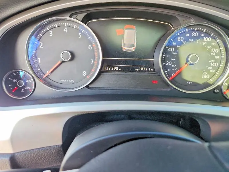 2015 VOLKSWAGEN TOUAREG V6  