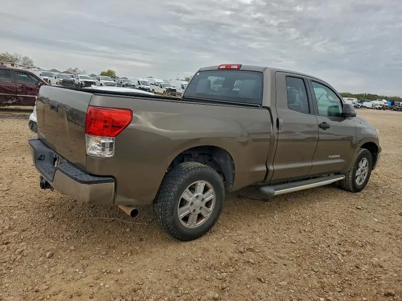 2011 TOYOTA TUNDRA DOUBLE CAB SR5  