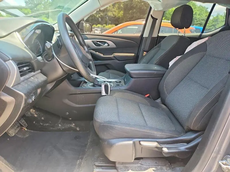 2021 CHEVROLET TRAVERSE LS  