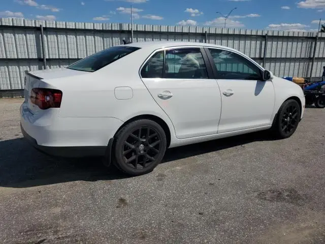 2010 VOLKSWAGEN JETTA SE  