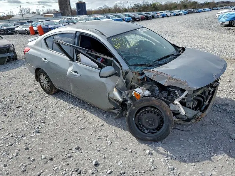2014 NISSAN VERSA S  