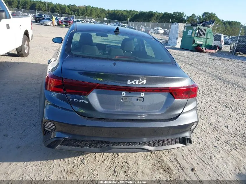 2023 KIA FORTE LXS