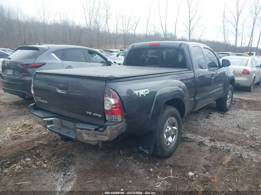 2013 TOYOTA TACOMA BASE V6