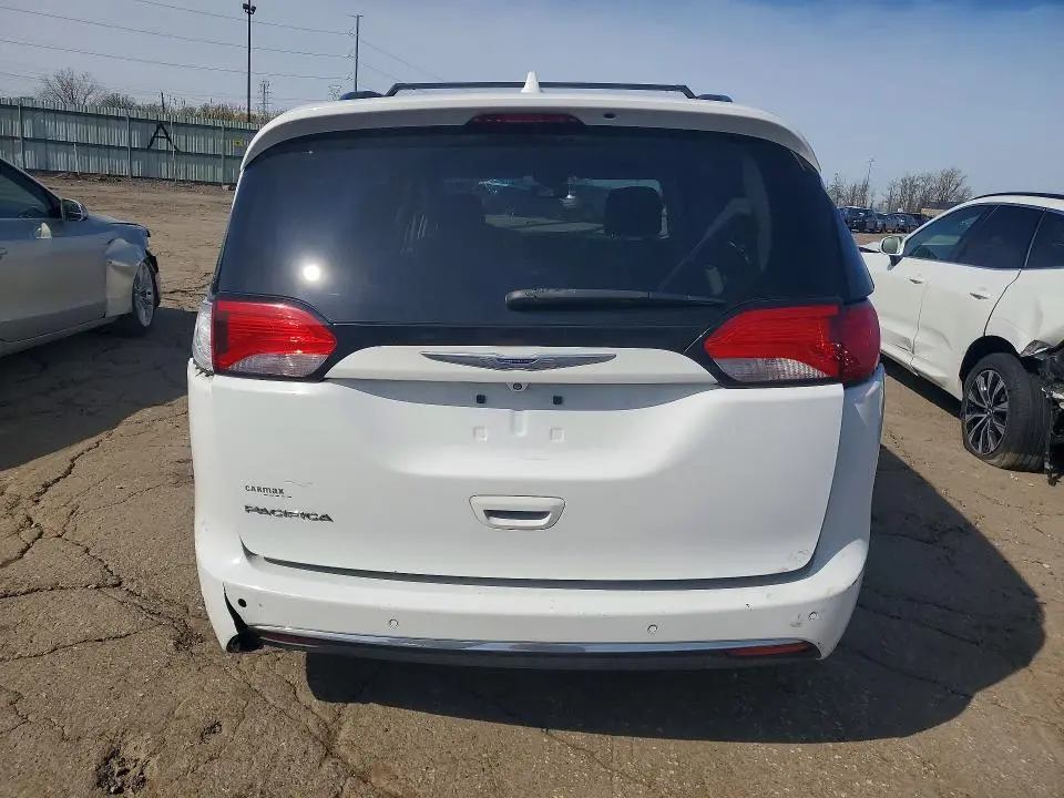2019 CHRYSLER PACIFICA TOURING L  
