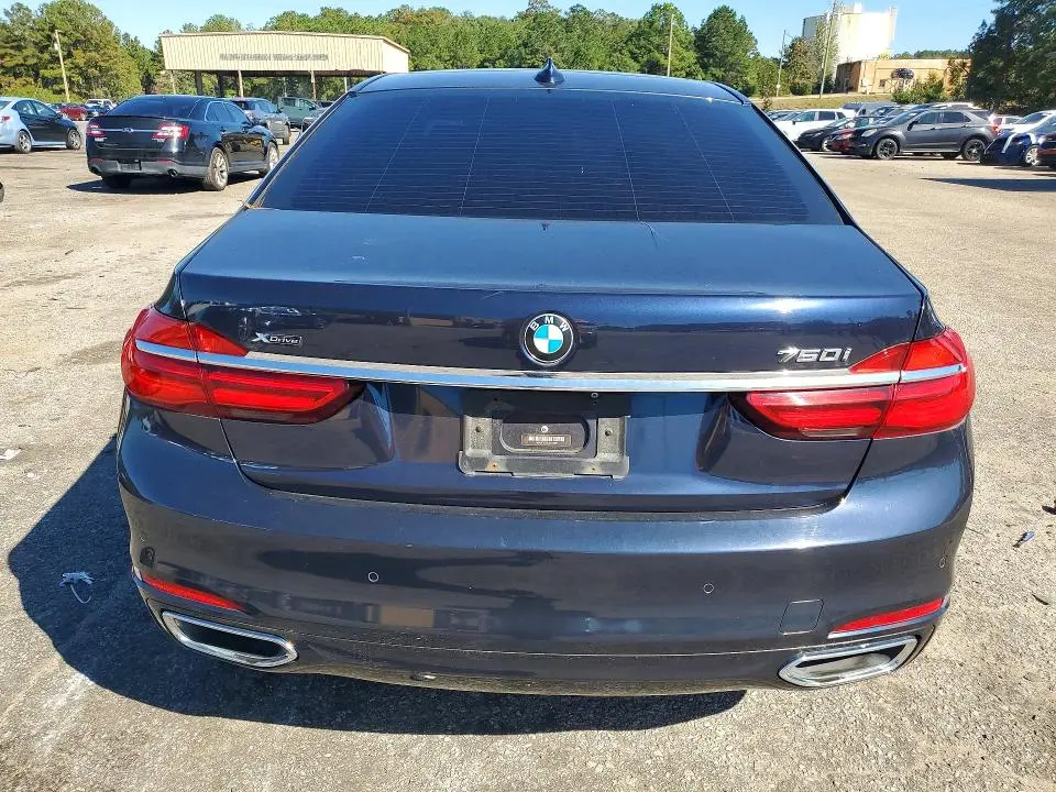 2018 BMW 750 XI  