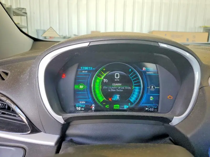 2017 CHEVROLET VOLT LT  