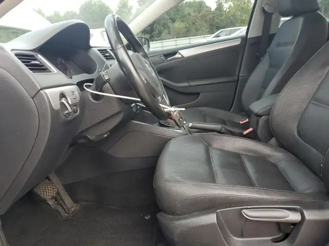 2011 VOLKSWAGEN JETTA TDI  