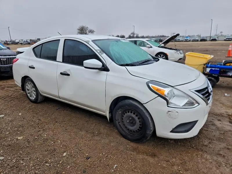 2018 NISSAN VERSA S  