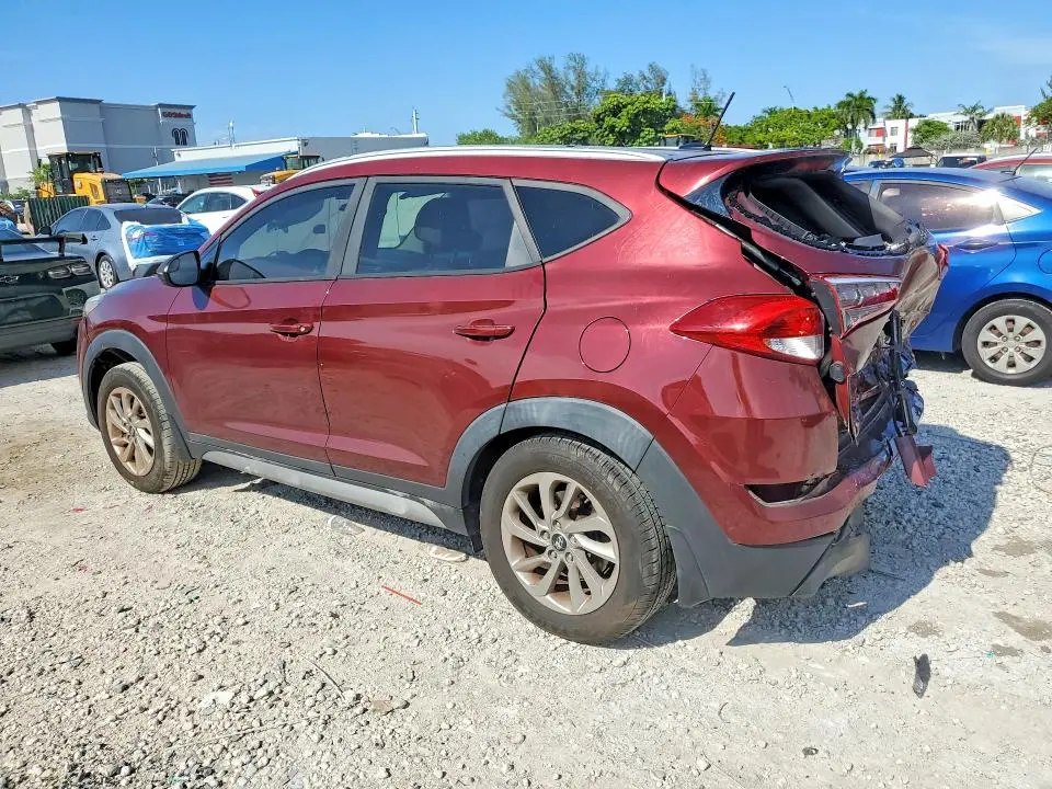 2017 HYUNDAI TUCSON SE  