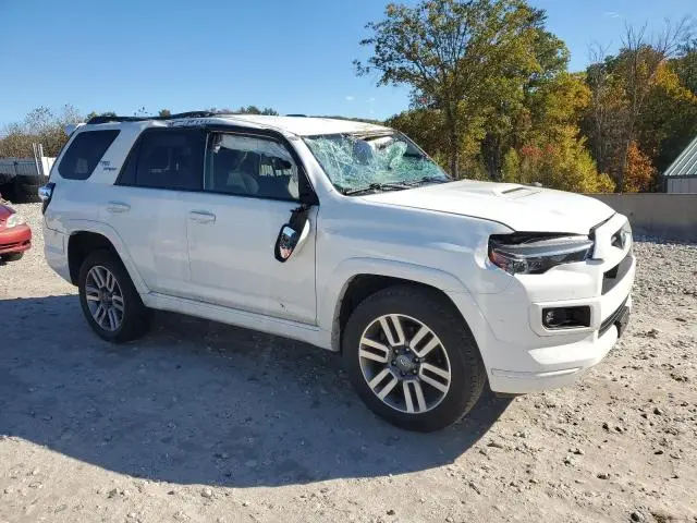 2023 TOYOTA 4RUNNER SE  