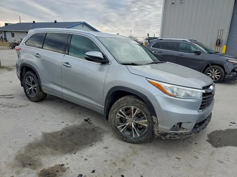 2016 TOYOTA HIGHLANDER XLE  