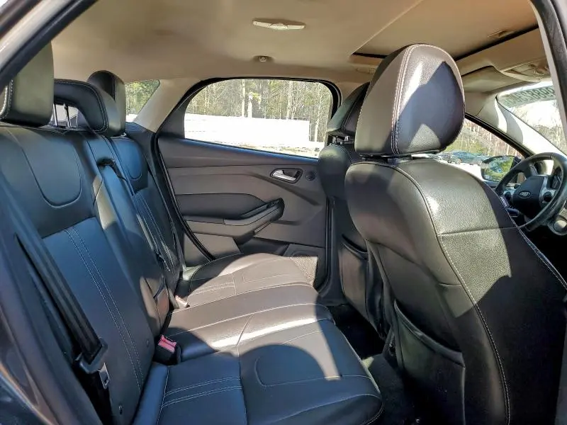 2014 FORD FOCUS TITANIUM  