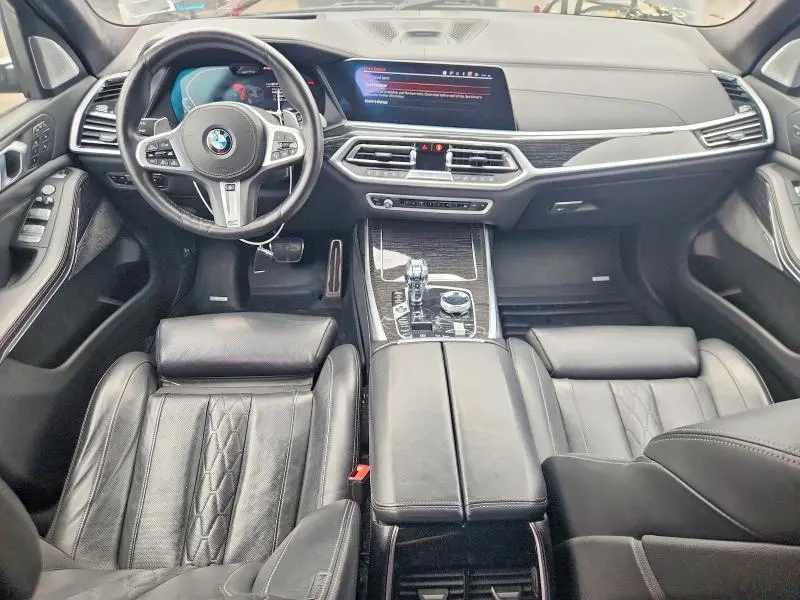 2020 BMW X7 M50I  