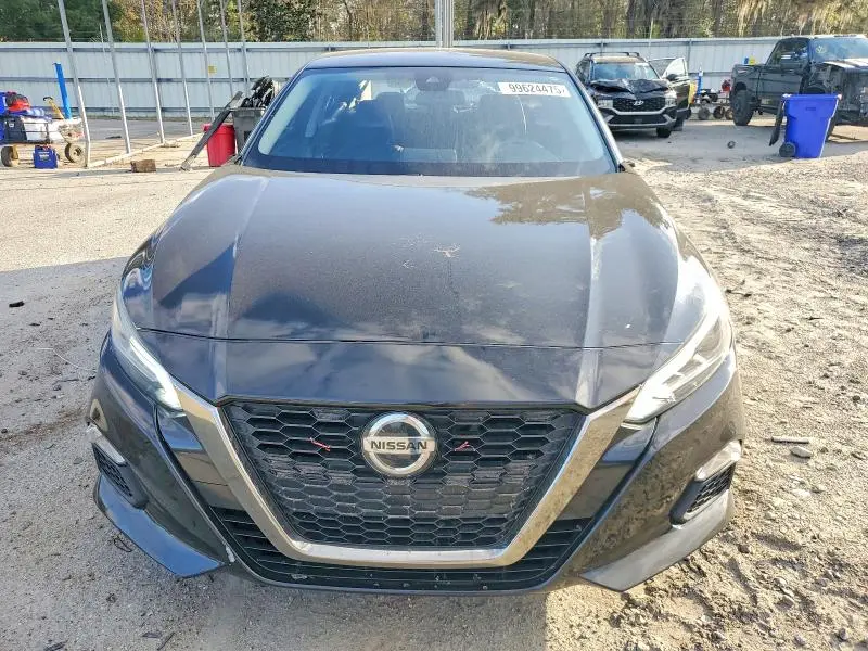 2020 NISSAN ALTIMA SR  