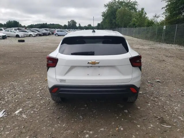 2024 CHEVROLET TRAX LS  