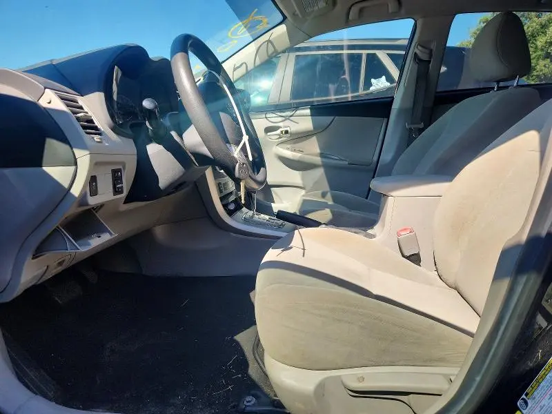 2012 TOYOTA COROLLA LE  