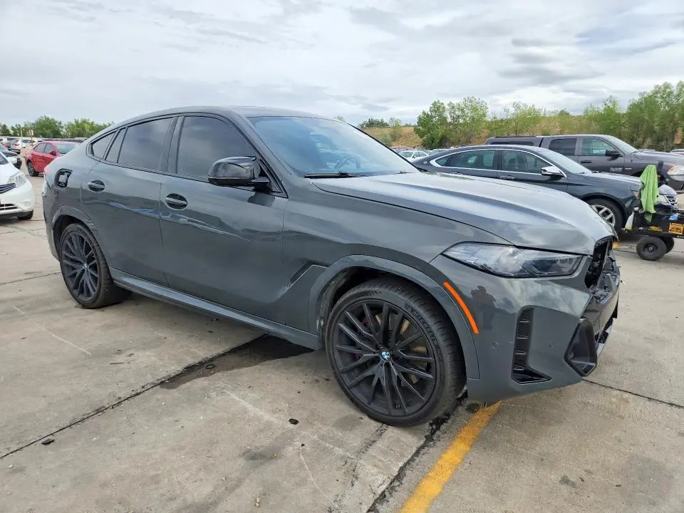 2024 BMW X6 M60I  