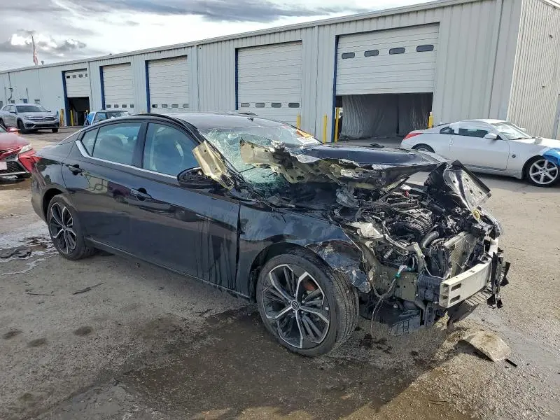 2024 NISSAN ALTIMA SR  