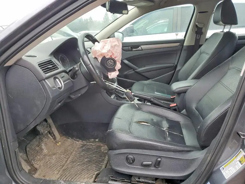2014 VOLKSWAGEN PASSAT SE  