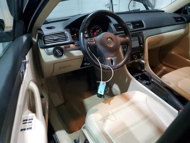 2015 VOLKSWAGEN PASSAT S  