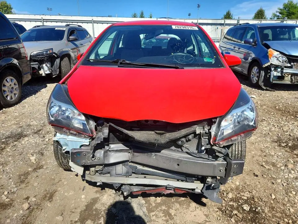 2015 TOYOTA YARIS 3-DOOR LE  