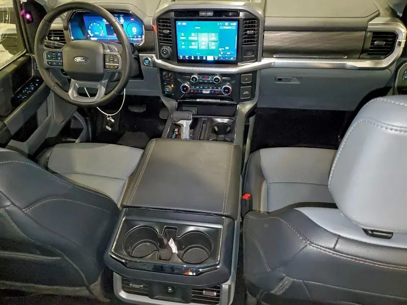 2025 FORD F150 LARIAT  