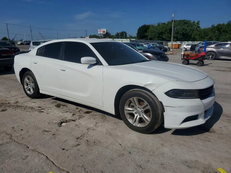 2019 DODGE CHARGER SXT  