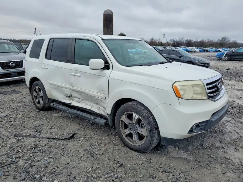 2015 HONDA PILOT SE  
