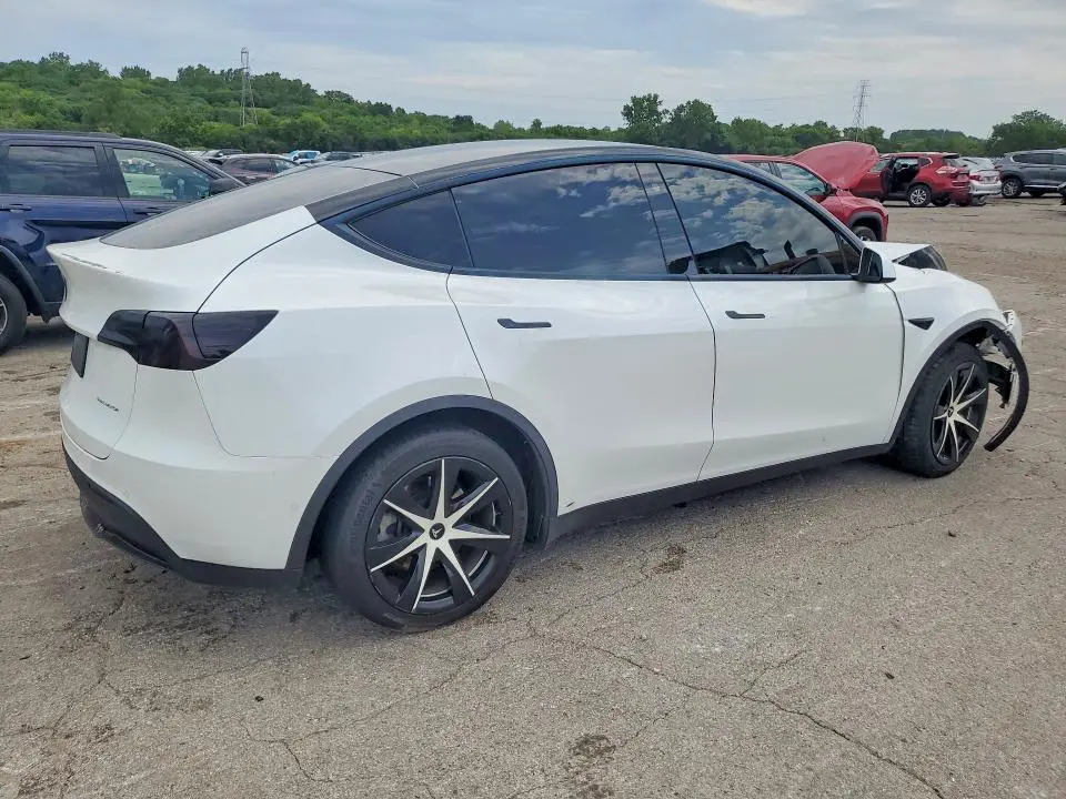 2016 TESLA MODEL Y   