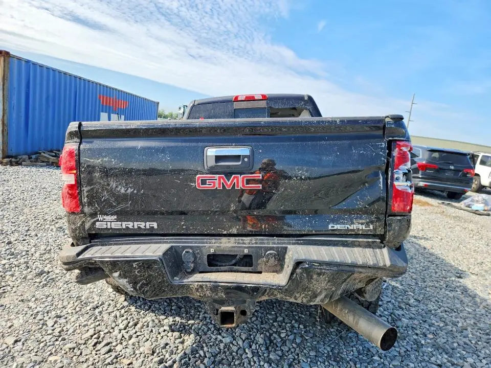 2015 GMC SIERRA K2500 DENALI  