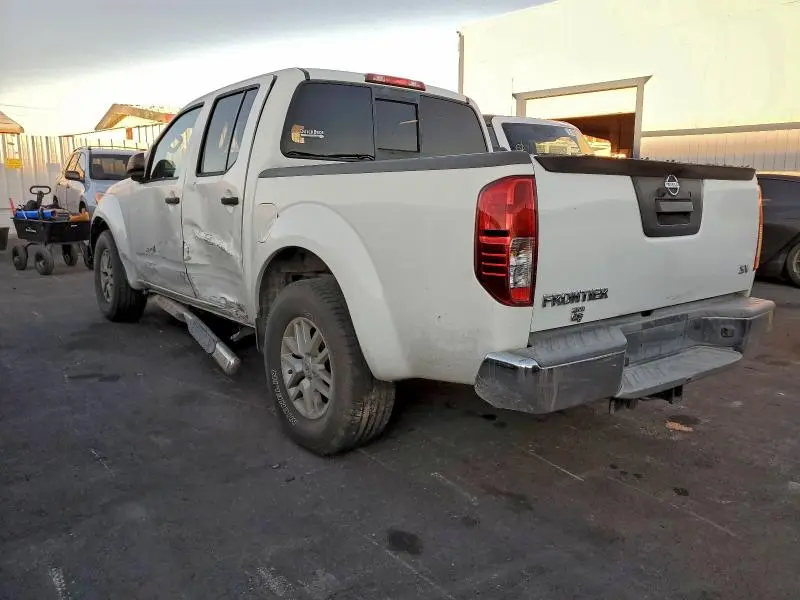2015 NISSAN FRONTIER S  