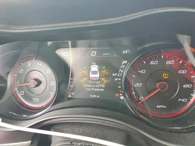 2017 DODGE CHARGER SXT  