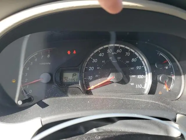 2011 TOYOTA SIENNA LE  