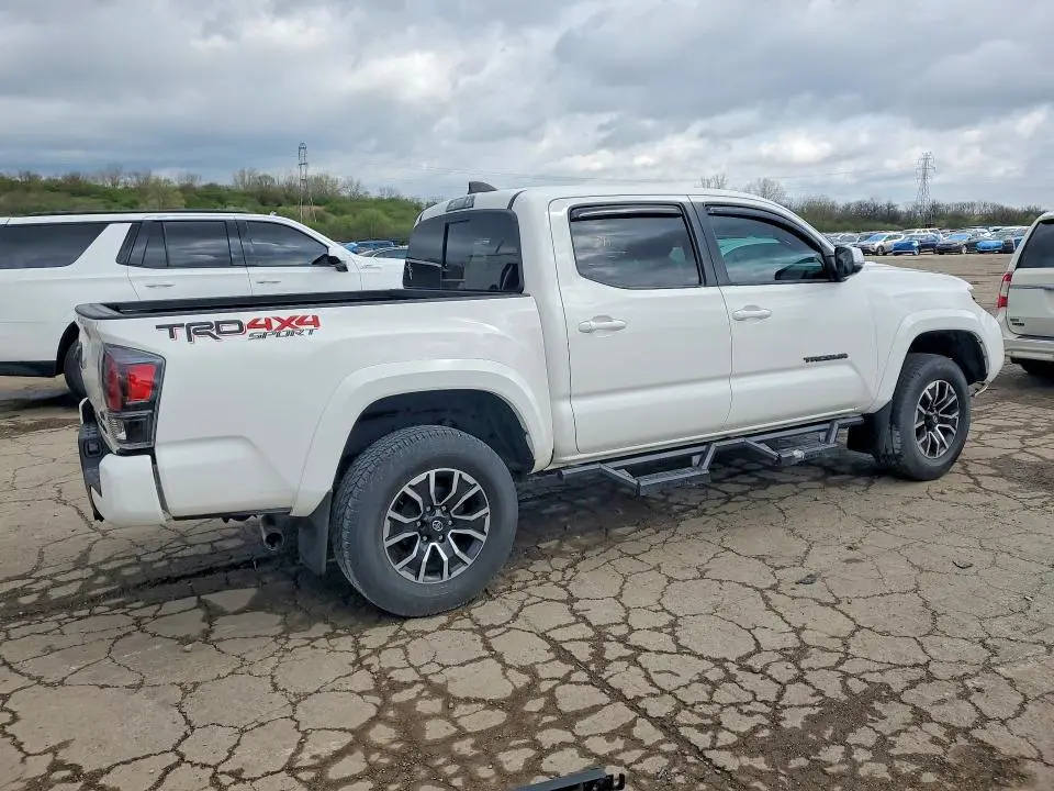 2022 TOYOTA TACOMA TRD SPORT  