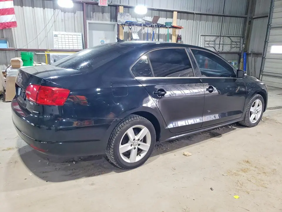 2013 VOLKSWAGEN JETTA TDI  