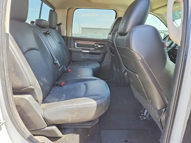 2015 RAM 1500 LARAMIE  