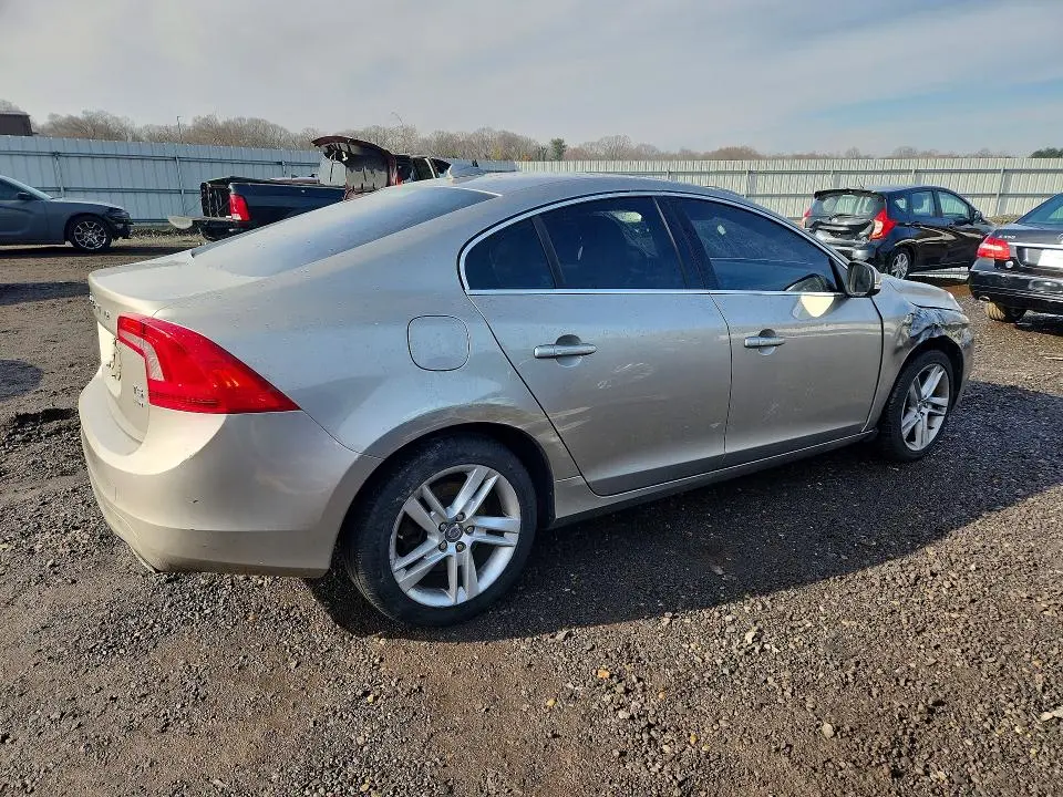2014 VOLVO S60 T5  